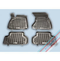 Alfombrillas Caucho Color Negro Con Clips Audi A4 B9  Desde  2015-...   4 Piezas