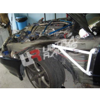 BARRA REFUERZO ULTRARACING NISSAN SKYLINE R32 GTR ULTRARACING 3-PUNTOS FENDER BRACKETS