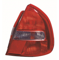 Mitsu Carisma 98-*Piloto Trasero Dch Exterior 5p