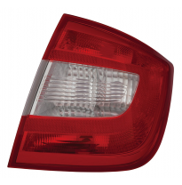 Skoda Rapid 2013.01-*Piloto Trasero Dch