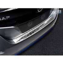 Protector paragolpes trasero acero inox Nissan Leaf II 2017- &#039;Ribs&#039;