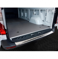 Protector de parachoques trasero de acero inoxidable Mercedes Sprinter III 2018- 'Ribs'.