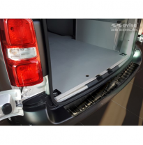 Protector negro acero paragolpes trasero Peugeot Expert III &amp; Citroen Jumpy III 2016- 'Ribs'