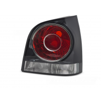 PILOTO TRASERO NEGRO AHUMADO LADO DERECHO TYC PARA VW POLO 9N3 HB 05-09