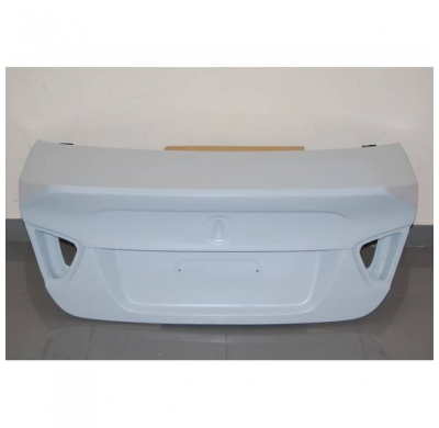 PORTON BMW E90 CSL Mod.II - Portón trasero Fibra de vidrio