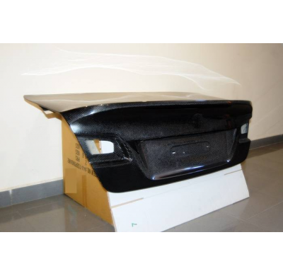 Portón Carbono BMW E92 / E92 Look M3 CSL Fibra de Carbono