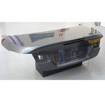 Portón Carbono BMW E93 CSL Fibra de Carbono