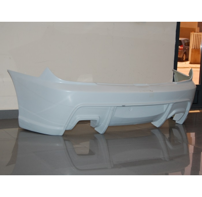 Paragolpes Trasero Hyundai  Coupe 02-08 Combat Fibra de vidrio