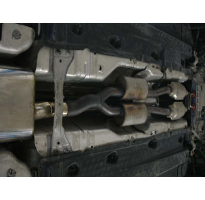 Escape FOX Audi A3 8P quattro + Sportback escape central&#216;70mm