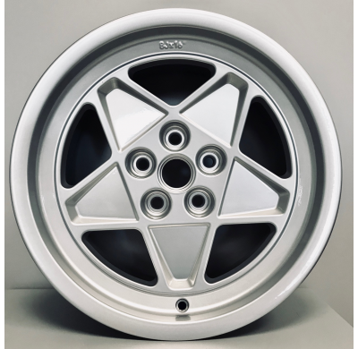 Llanta Replica Ferrari  743 Oldtimer  8,0x16  5x108  Et 15.45  67,1 Silver