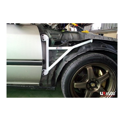 BARRA REFUERZO ULTRARACING TOYOTA CARINA II 87-92 2.0 ULTRA-R 3-PUNTOS FENDER BRACKETS