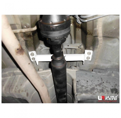 BARRA REFUERZO ULTRARACING TOYOTA RAV4 2.0 00-05 2/4D ULTRA-R 2 MID LOWER BAR