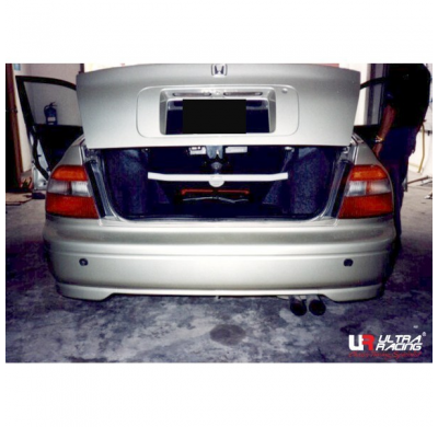 BARRA REFUERZO ULTRARACING HONDA ACCORD 94-97 2D ULTRARACING TRASERA SUPERIOR STRUTBAR ADJUS.