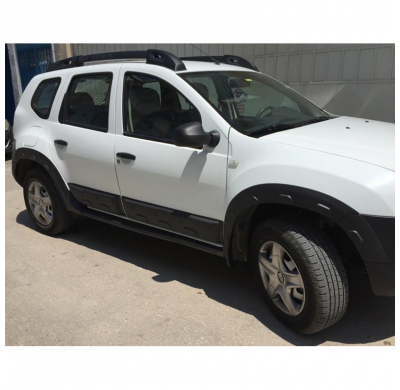 Revestimiento de carrocería unidireccional apto para Dacia Duster I 2010-2017 (todoterreno) (sin marcaje Duster) - Negro mate