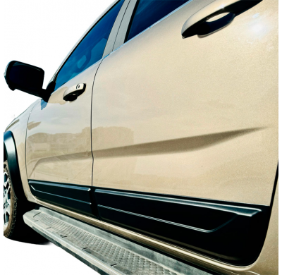 Revestimiento de carrocería Oneway apto para Volkswagen Amarok MK2 2022- - Negro mate