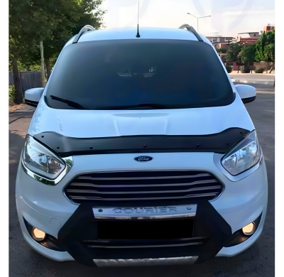 Protector de capó Oneway apto para Ford Transit Connect 2013-2018 - Negro brillante