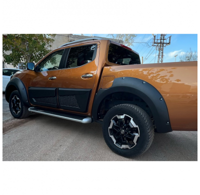 Pasos de rueda Oneway aptos para Nissan Navara NP300 (D23) 2017-2021 - Negro mate