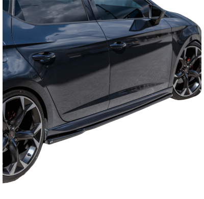 Faldones laterales Oneway Set aptos para Seat Leon (5F) HB/ST 2013-2020 - Versión 2 - Negro brillante