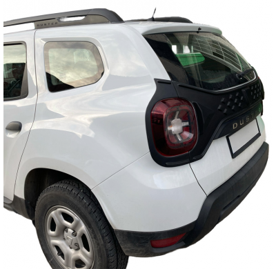 Revestimiento de portón trasero Oneway apto para Dacia Duster II 2018-2024 - Negro mate