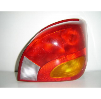 Ford Fiesta 96-*Piloto Tras Dch