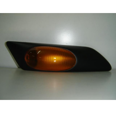 Iveco Daily 00-*Piloto Lateral Dch