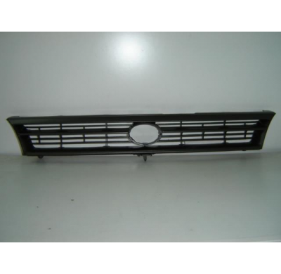 Toy. Corolla Ae100 92-*Rejilla Sedan
