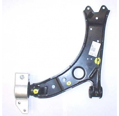 Brazo Inferior Izq Sin Rotula Gasolina.*Audi A3/Golf Chapa