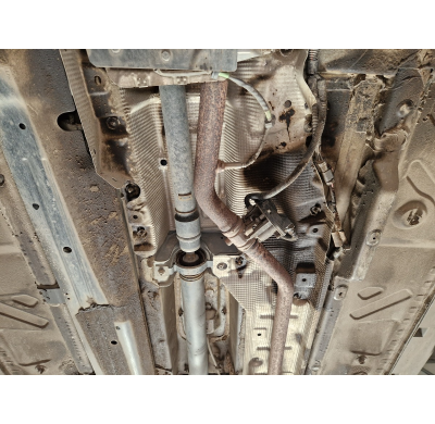 Cubre carter de Acero para la válvula EGR del Dacia Duster Año: 2014 - 2020 Grosor: "2"mm Todas las motorizaciones