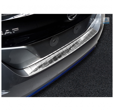 Protector paragolpes trasero acero inox Nissan Leaf II 2017- 'Ribs'