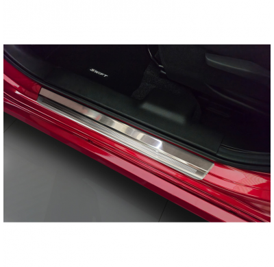 Protectores de umbral de puerta de acero inoxidable para Suzuki Swift VI 2024- 'Lines' - 4 piezas