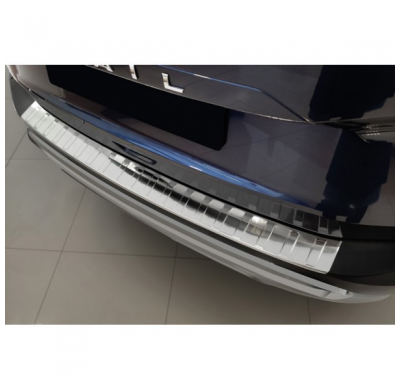 Protector de parachoques trasero en acero inoxidable para Nissan X-Trail IV (T33) 2021- 'Ribs'.