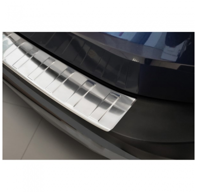 Protector de parachoques trasero en acero inoxidable para Nissan X-Trail IV (T33) 2021- 'Ribs'.