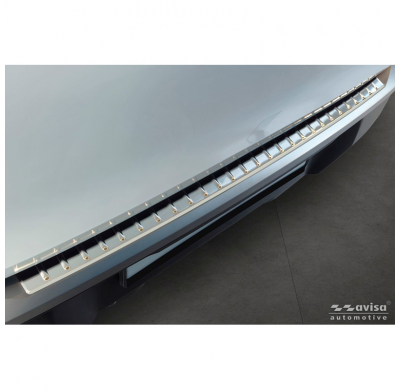 Protector de parachoques trasero de acero inoxidable Avisa compatible con Peugeot 5008 III 2024 - 'Ribs'