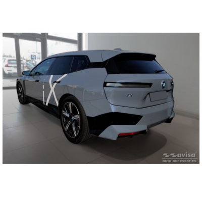Protector de parachoques trasero de acero inoxidable negro mate para BMW iX (I20) 2021- 'Ribs'.