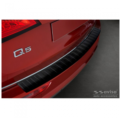 Protector de parachoques trasero en acero inoxidable negro mate para Audi Q5 2008-2012 y 2012- 'Ribs'.
