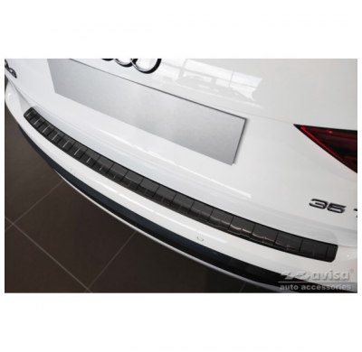 Protector de paragolpes trasero de acero inoxidable negro para Audi Q3 II 2019- 'Ribs'