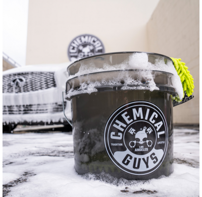 Cubo para detalles de alta resistencia Chemical Guys, color negro ahumado (16 l)