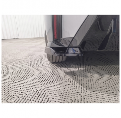 Faldones de parachoques trasero Motordrome (esquinas) compatibles con BMW Serie 1 (F70) M-Sport (excepto M135) 2024- (ABS negro