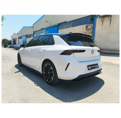 Faldón de parachoques trasero Motordrome (difusor) compatible con Opel Astra L Hatchback 2021- (ABS)