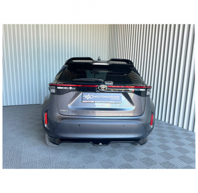 Faldón de parachoques trasero (difusor) apto para Toyota Yaris Cross 2020- (ABS negro brillante)