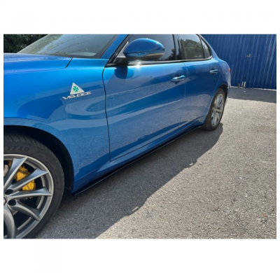 Conjunto faldones laterales apto para Alfa Romeo Giulia 2015- (ABS negro brillante)