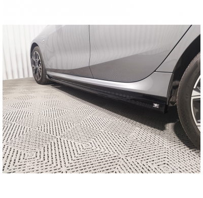 Kit de faldones laterales Motordrome V.2 para BMW Serie 1 (F70) M-Sport/M135 2024- (ABS negro brillante)