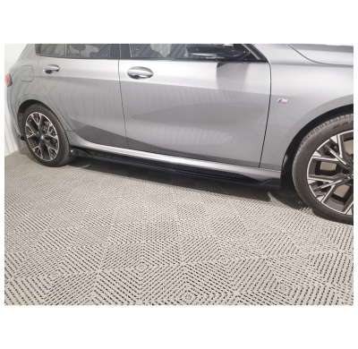 Kit de faldones laterales Motordrome V.2 para BMW Serie 1 (F70) M-Sport/M135 2024- (ABS negro brillante)