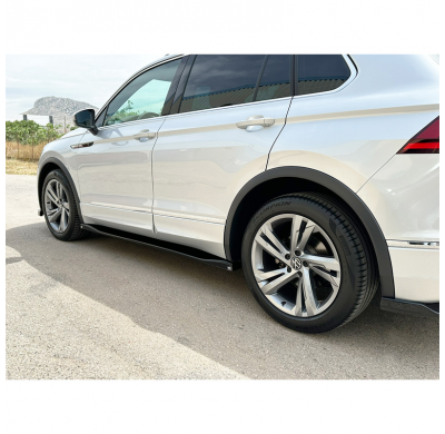 Faldones laterales Motordrome compatibles con Volkswagen Tiguan II (AD1) R / R-Line Facelift 2020-2024 (ABS negro brillante)