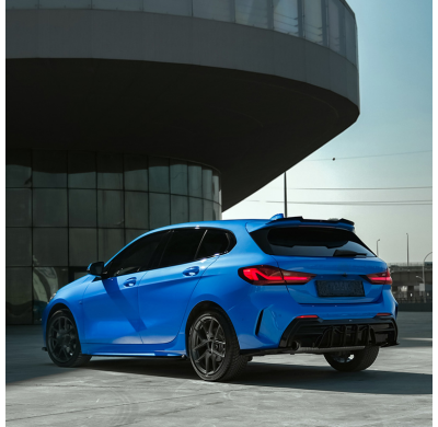 Kit de carrocería completo Oneway compatible con BMW Serie 1 F40 M-Pack/M135i 2019- (escape sencillo izquierdo) - Negro brillant