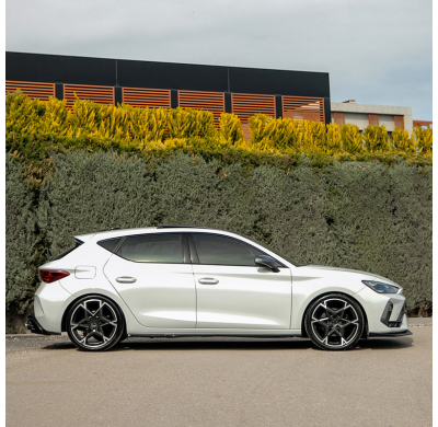 Kit de carrocería completo Oneway compatible con Cupra Leon MK1 HB 2020-2024 - Negro brillante Oneway