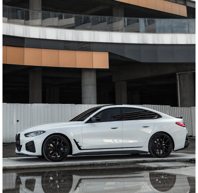 Kit de carrocería completo Oneway compatible con BMW Serie 4 G26 M-Pack/M440i 2021- (con embellecedores de escape redondos) - Ne