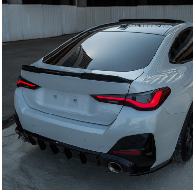 Kit de carrocería completo Oneway compatible con BMW Serie 4 G26 M-Pack/M440i 2021- (con embellecedores de escape redondos) - Ne