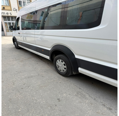 Juego de extensiones de guardabarros Oneway compatibles con Volkswagen Crafter MK2 y MAN TGE MK1 (modelos pre-restyling 2016-) -