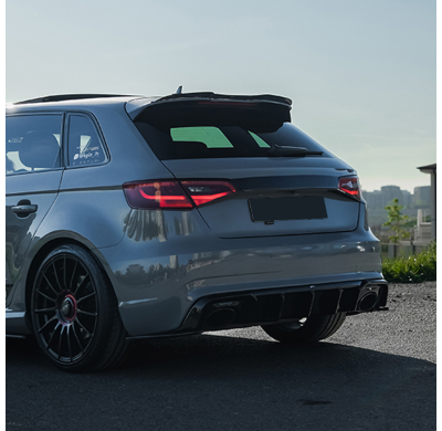 Difusores laterales traseros unidireccionales compatibles con Audi RS3 8V Sportback 2015-2016 - Negro brillante